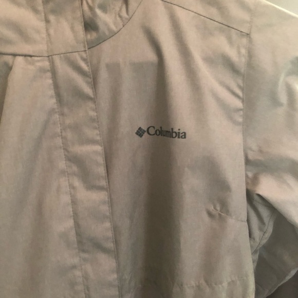 Columbia Rain Jacket - Picture 2 of 6